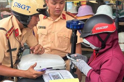 Nộp phạt giao thông bằng QR code: Người dân TP.HCM ủng hộ vì tiện lợi