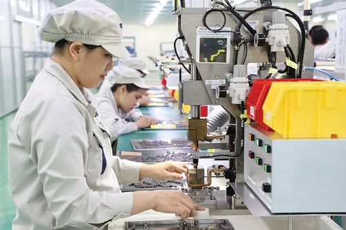 IMF điều chỉnh tăng dự báo tăng trưởng năm 2025 của Việt Nam