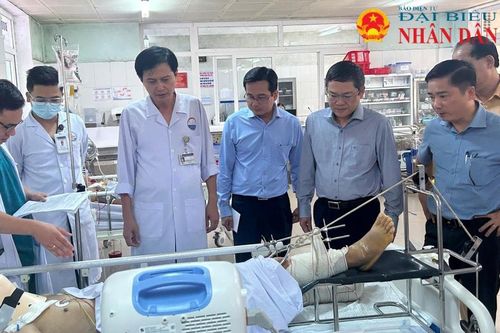 Thủ tướng yêu cầu xử lý nghiêm vụ tai nạn làm 15 người thương vong tại Quảng Trị