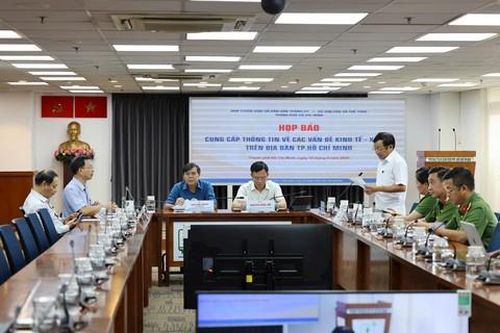 Công an TPHCM lập đường dây nóng hỗ trợ vướng mắc đăng ký cư trú