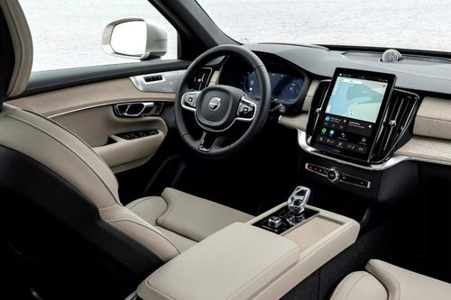 Volvo triệu hồi hơn 1.300 xe mẫu mới 2026 vì lỗi dây an toàn