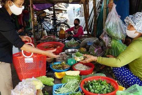 Cách tiết kiệm tiền khi đi chợ: Chi tiêu thông minh – tiêu ít vẫn có bữa cơm đủ đầy