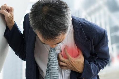 Cứu bệnh nhân nguy kịch do bị vỡ phình bóc tách động mạch chủ ngực