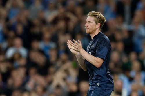 Conte xin lỗi De Bruyne