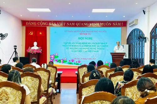 Hà Nội tháo gỡ vướng mắc cho doanh nghiệp về quy định lao động nước ngoài