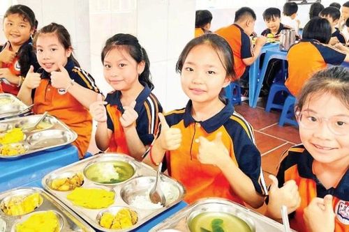 Thủ trưởng các đơn vị, trường học chịu trách nhiệm toàn diện về an toàn thực phẩm