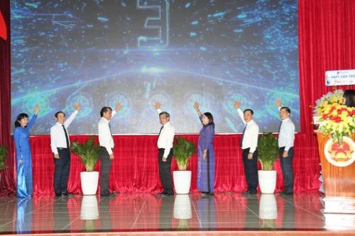 Ra mắt Trang thông tin điện tử 'Đại biểu dân cử với cử tri và nhân dân'