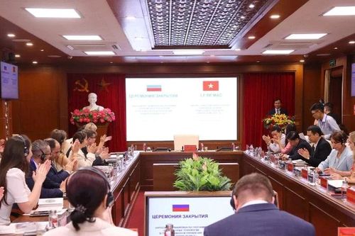 Bế mạc Chương trình nghiên cứu, trao đổi chuyên đề với đoàn cán bộ Liên bang Nga