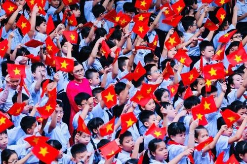 Đẩy mạnh giáo dục giá trị sống, lý tưởng sống và văn hóa-nghệ thuật cho học sinh