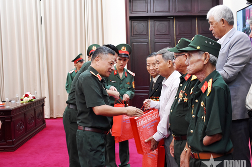 TP Huế chăm lo chu đáo cho gần 80.000 người có công