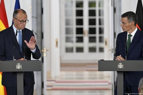 Thủ tướng Đức Friedrich Merz lần đầu công du Tây Ban Nha, bảo vệ quan điểm 'hành động của Israel ở Gaza chưa tới mức diệt chủng'