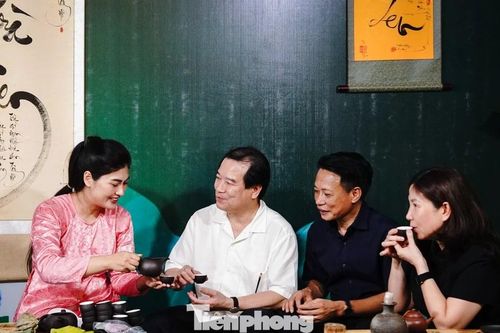Đến phố Trịnh Công Sơn thưởng thức Lễ hội đồ uống Hà Nội