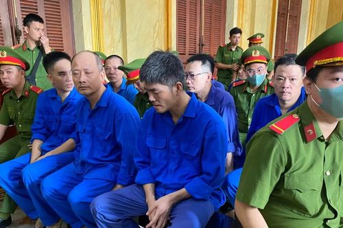 14 bị cáo bị phạt tù vụ buôn lậu 113kg vàng xuyên biên giới