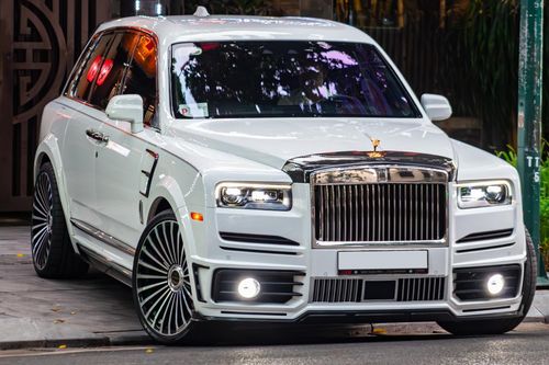 Rolls-Royce độc nhất Việt Nam của đại gia Hà Nội thay logo tốn hơn nửa tỷ đồng