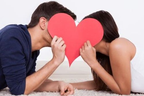 Mẹo nhỏ để vợ chồng luôn rực 'lửa yêu' như ngày đầu