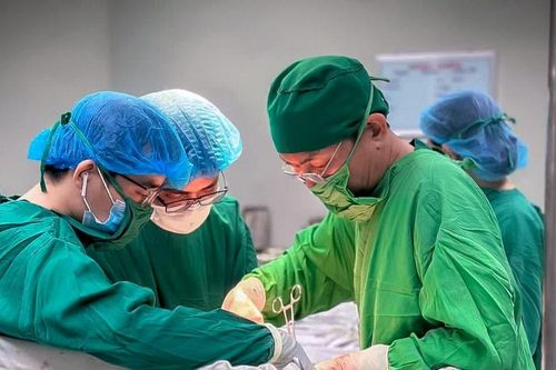 Bệnh viện Hữu nghị Đa khoa Nghệ An giành giật sự sống cho bệnh nhân trong thời khắc sinh tử