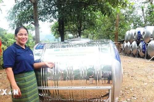 Quảng Trị trao tặng trang thiết bị lọc nước cho các hộ dân miền núi khó khăn