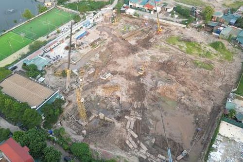 Tái thi công bệnh viện sau nhiều năm 'ôm đất vàng' Hà Nội