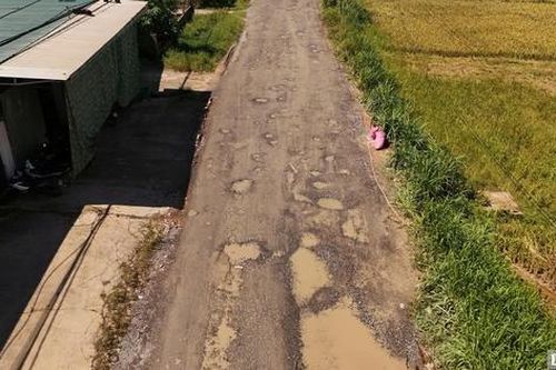 Tuyến huyết mạch gần 60 tỷ đồng biến thành 'con đường đau khổ'
