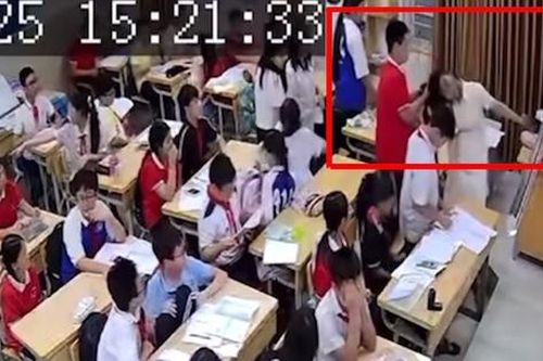 Hà Nội: Cô giáo bị học sinh lớp 7 giật tóc, đẩy ngã ngay trong lớp