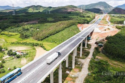 Chi phí logistics giảm mạnh, Hà Tĩnh bứt phá nhờ cao tốc Bắc - Nam