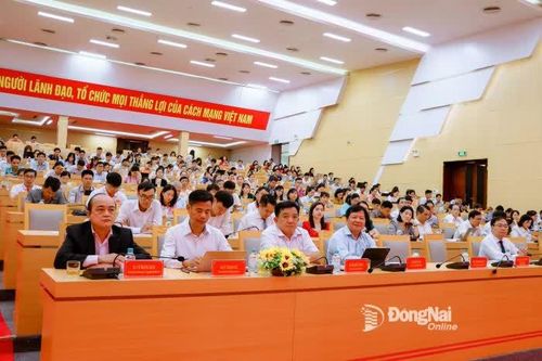 Nhiều giải pháp thúc đẩy phát triển lực lượng sản xuất khu vực Đông Nam Bộ