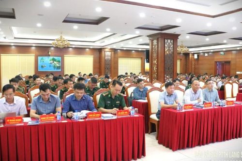 160 đại biểu được tập huấn công tác quản lý biên giới trên đất liền trong tình hình mới