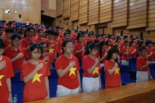 175 học sinh khối lớp 9, Trường THCS Lý Tự Trọng tham gia hoạt động trải nghiệm giáo dục truyền thống, lý tưởng sống