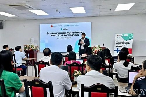 Lào Cai: 30 cán bộ quản lý, giáo viên được tập huấn đánh giá dạy học Toán lớp 3 trên nền tảng số Eduten