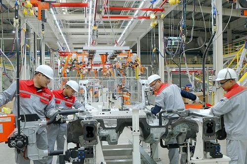 Ô tô 'Made in VietNam' : 'Chìa khóa' nằm ở công nghiệp phụ trợ nội địa