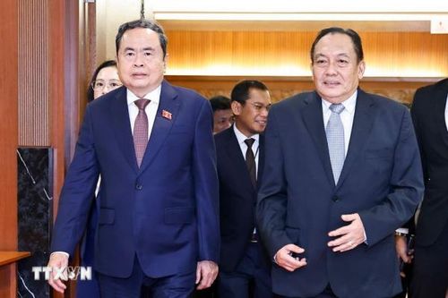 Chủ tịch Quốc hội Trần Thanh Mẫn hội đàm với Chủ tịch Thượng viện và Chủ tịch Hạ viện Malaysia