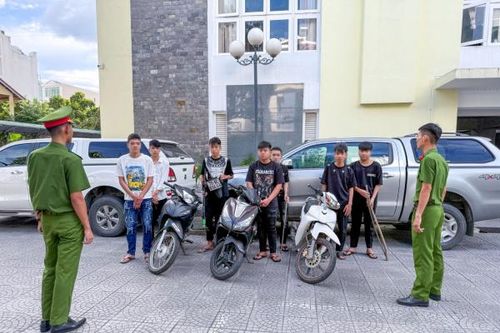 Làm rõ nhóm đối tượng đánh, cướp tài sản người đi đường giữa đêm khuya