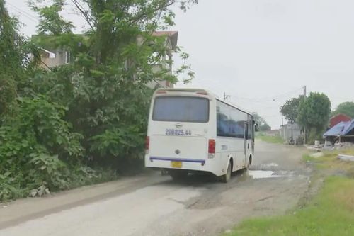 Dự án đường tỉnh 428 tiếp tục lỗi hẹn vì vướng mặt bằng
