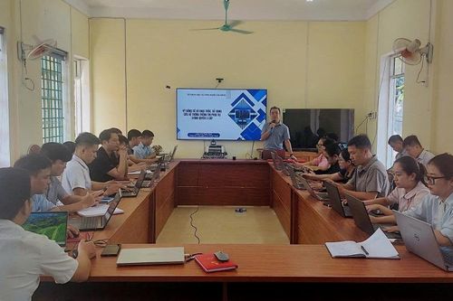 Bồi dưỡng kỹ năng số cho hơn 100 cán bộ, công chức các xã