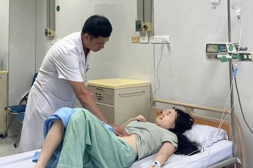 Cô gái chảy máu tiêu hóa nguy kịch: Người nhà tiết lộ một thói quen mà nhiều người đang mắc phải