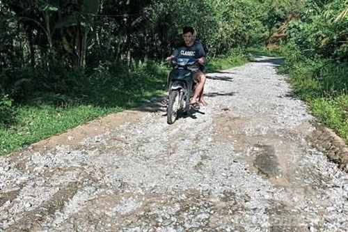 Vụ 10 năm 'quên' trả đường đi cho dân: Tiếp tục ra 'tối hậu thư' cho Thủy điện Đăk Đrinh