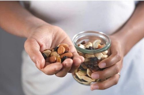 Các loại hạt tốt cho người bị mất ngủ