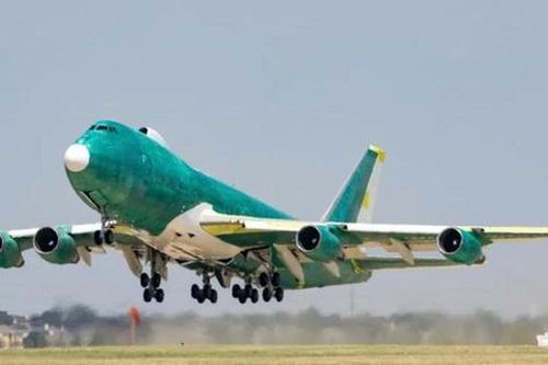 Máy bay 'Ngày tận thế' E-4B của Mỹ hiếm hoi xuất hiện trong tình trạng 'trần trụi'