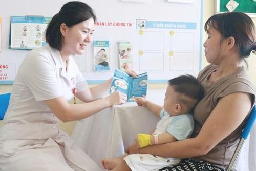 Bác sĩ mách mẹ chế biến đồ ăn dặm từ thực phẩm sẵn có trong vườn nhà