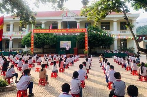 Sở GD&ĐT Nghệ An lên tiếng việc nữ giáo viên ung thư đi biệt phái