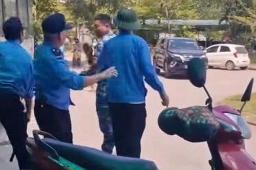 Nguyên nhân 3 bảo vệ hành hung tài xế xe ôm trước cổng Bệnh viện đa khoa số 1 Lào Cai