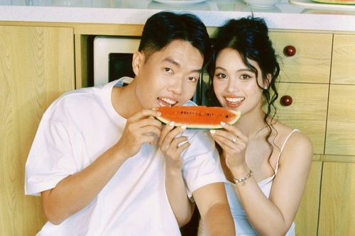 Bộ ảnh tình tứ của cặp đôi 'trai tài gái giỏi' làng thể thao Việt Nam
