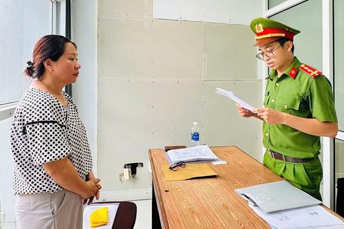 Bắt đối tượng cho vay nặng lãi, người vay lại là kẻ lừa đảo