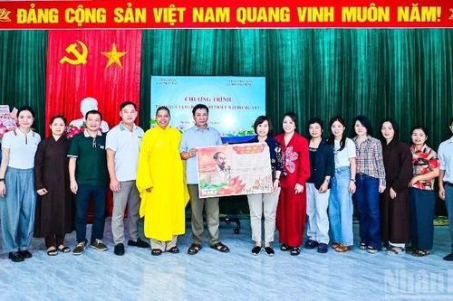 Tấm lòng người làm báo Đảng với đồng bào vùng lũ Thái Nguyên