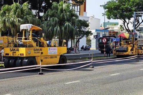 Tổng lực sửa chữa đường sá trước mùa mưa bão