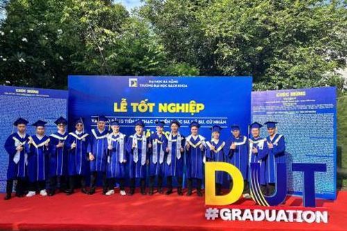 Hơn 1.600 tân khoa nhận bằng trong đợt tốt nghiệp quy mô nhất từ trước đến nay của Trường Đại học Bách khoa Đà Nẵng