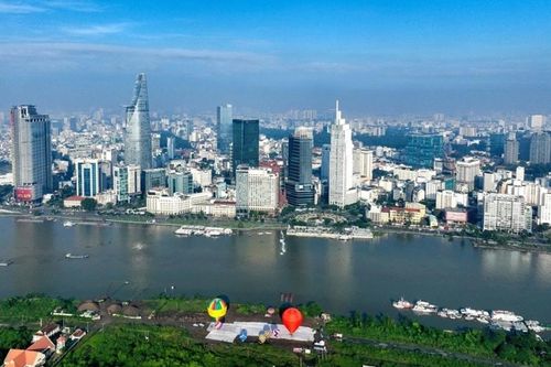 Thị trường bất động sản TP. Hồ Chí Minh sôi động, căn hộ chung cư 'nóng sốt'