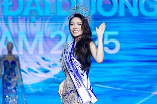 Tân Hoa hậu Đại dương Việt Nam 2025 có khả năng thuyết trình và giao tiếp bằng bốn ngôn ngữ