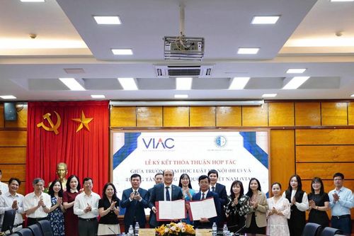 Trường Đại học Luật Hà Nội ký kết thỏa thuận hợp tác với Trung tâm Trọng tài Quốc tế Việt Nam (VIAC)