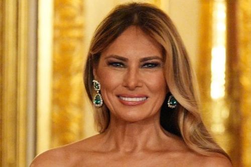Bà Melania Trump phá vỡ chuẩn mực